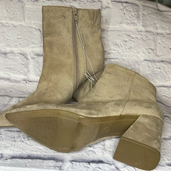a new day Women's Beige Ankle Booties - Picture 2 of 3